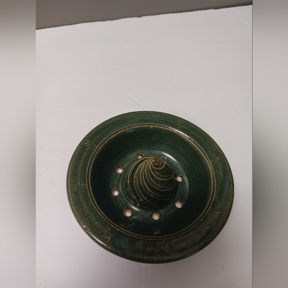 Vintage Pottery Juicer. Dark Green. Measures About 6 Inches Across. GUC.